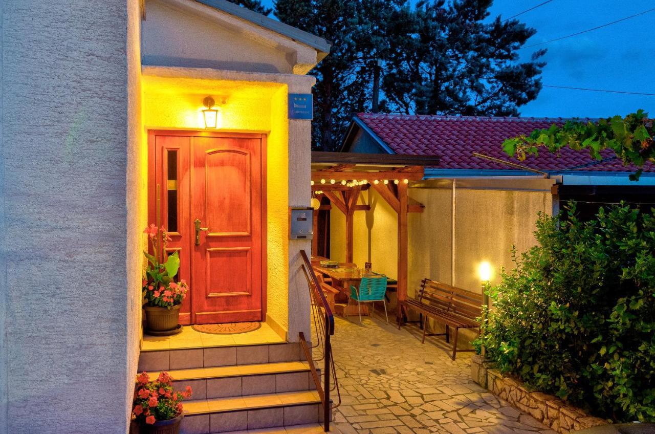 Apartmani Suncica Selce Exterior foto